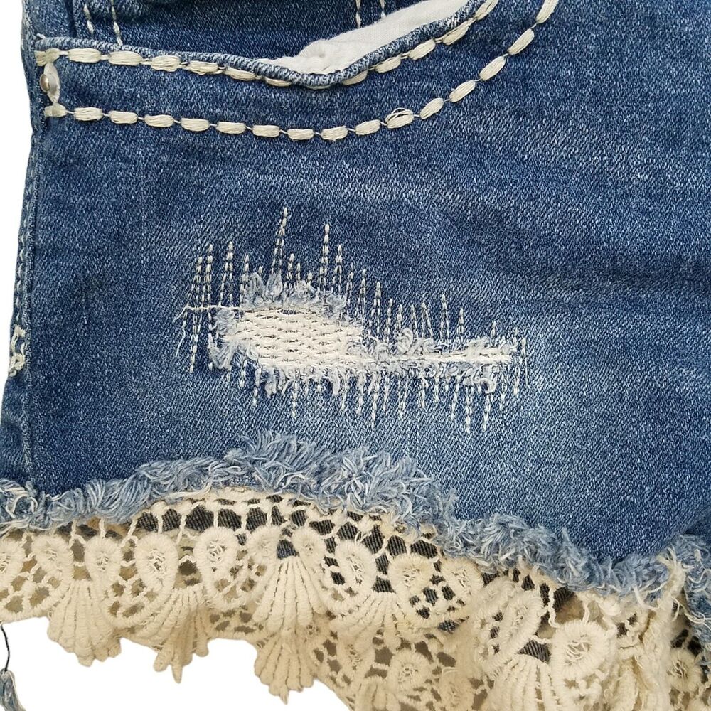 Almost Famous Womens Size 7 Blue Solid Jean Shorts - Picture 5 of 9